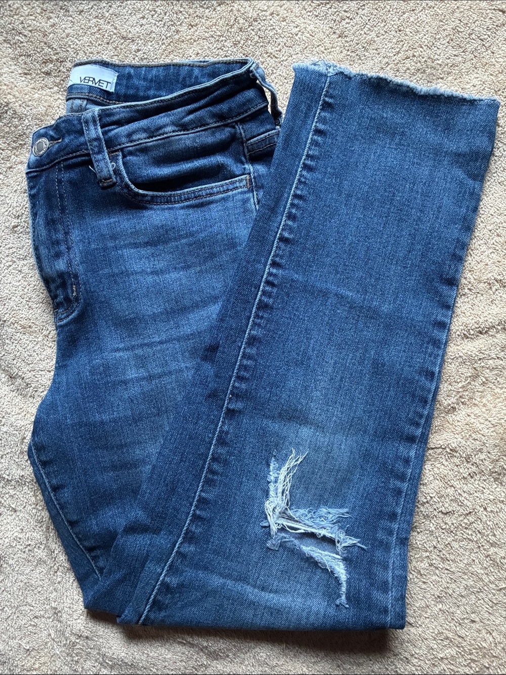 VERVET BY FLYING MONKEY 28 Medium Blue Straight Leg Distressed Jeans